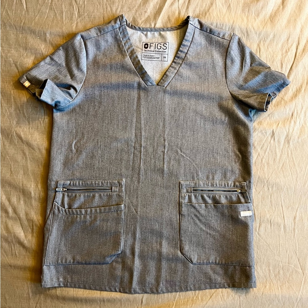 FIGS • Heather denim scrub top • Size XS
